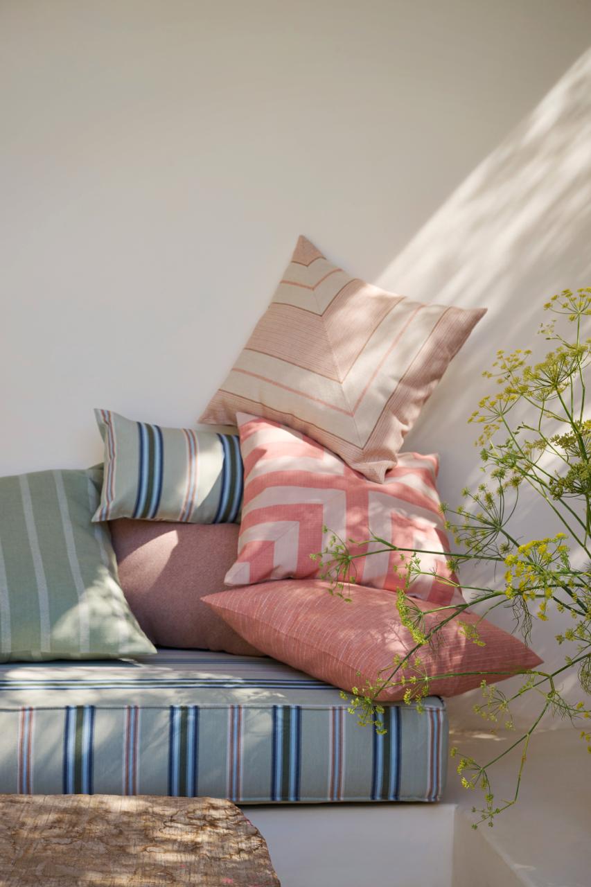 Throw pillows