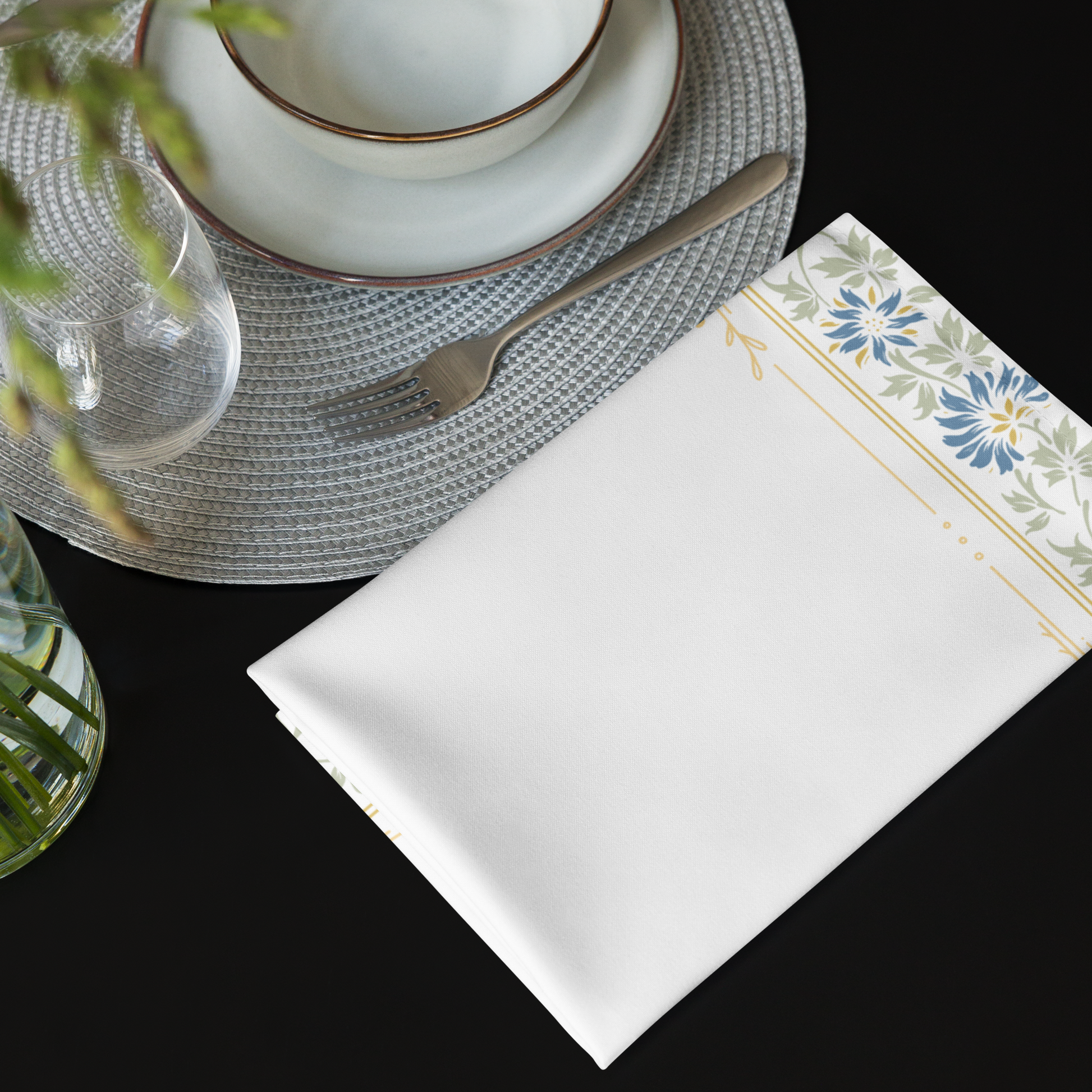 Blue Border Cloth Napkin Set