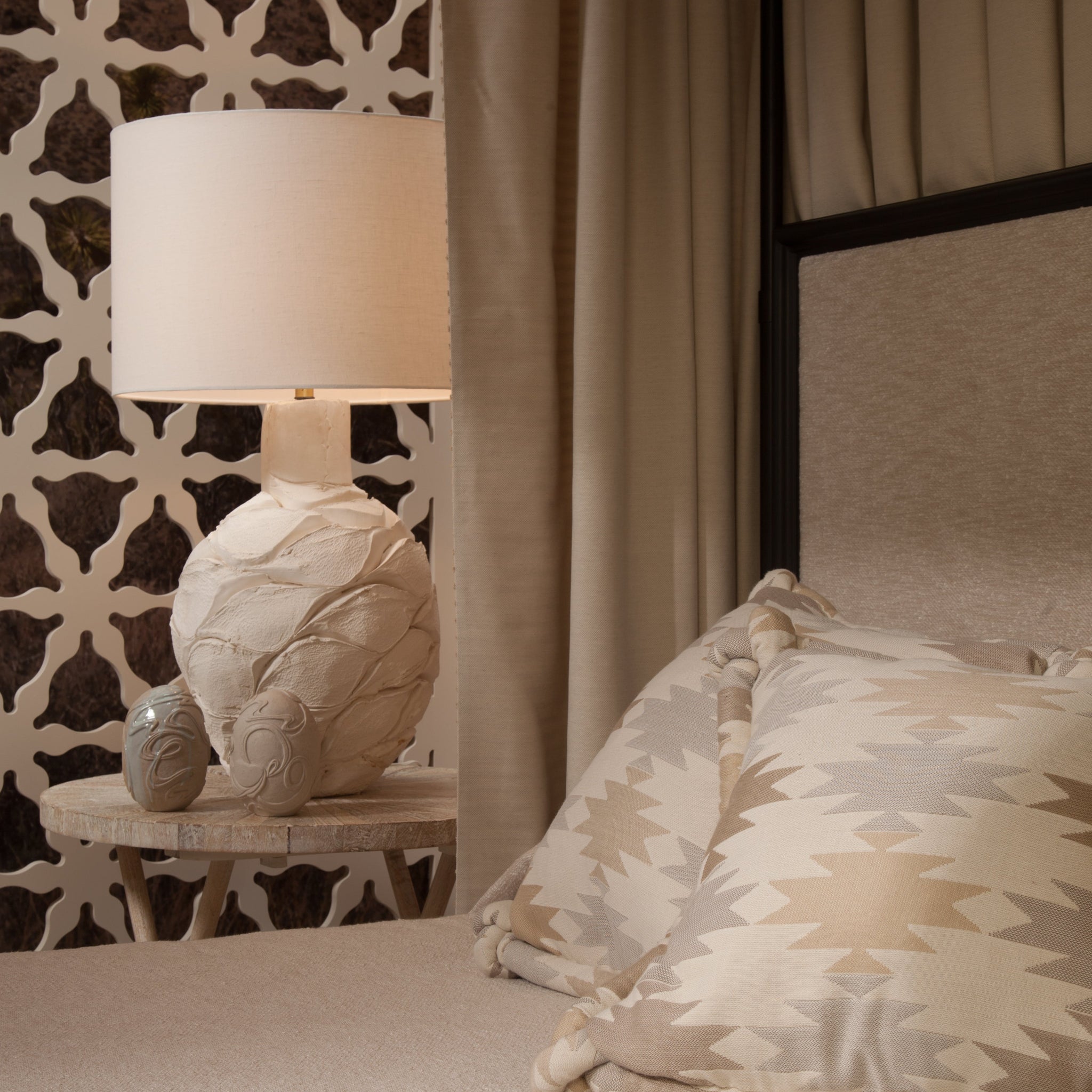 Bringing Nature Indoors: Using Plants and Pillows for a Relaxing Bedroom