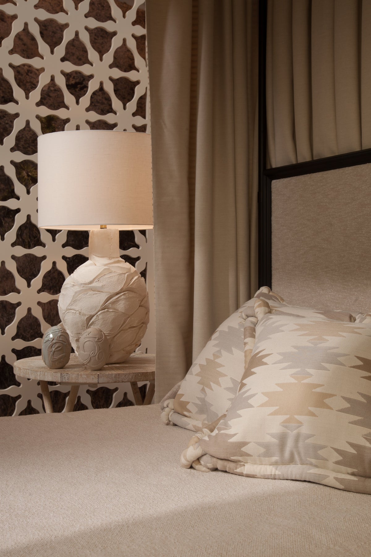 Bringing Nature Indoors: Using Plants and Pillows for a Relaxing Bedroom
