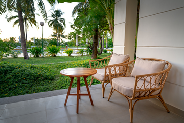 Choosing Outdoor Cushions That Last: Why Sunbrella Outperforms Ordinary Options