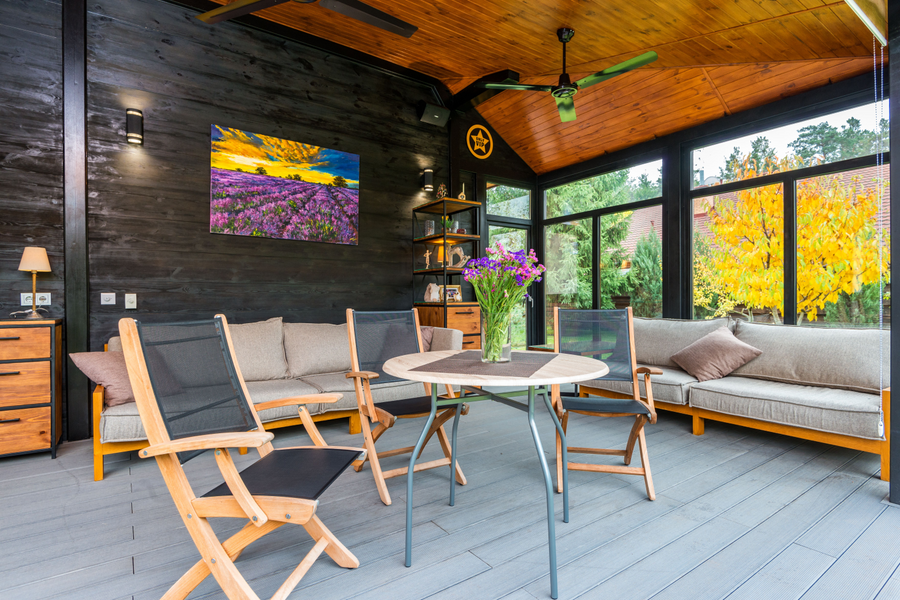 Sunbrella vs. Textilene: Which Outdoor Fabric Fits Your Furniture?
