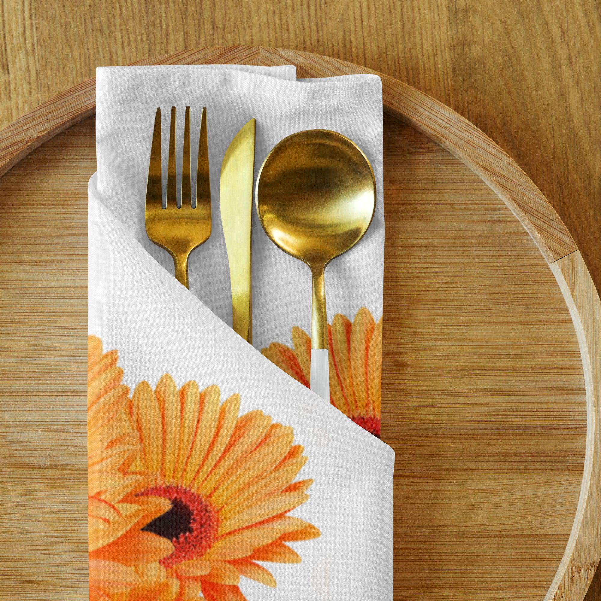 Blooming Elegance: Floral-Print Cloth Napkin Set – Bring the Beauty of Flowers to Your Table