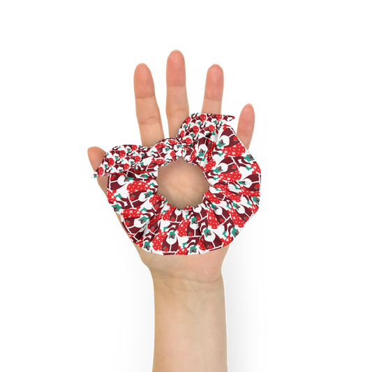 Eco-Friendly Santa Style: Recycled Scrunchies for Festive Cheer