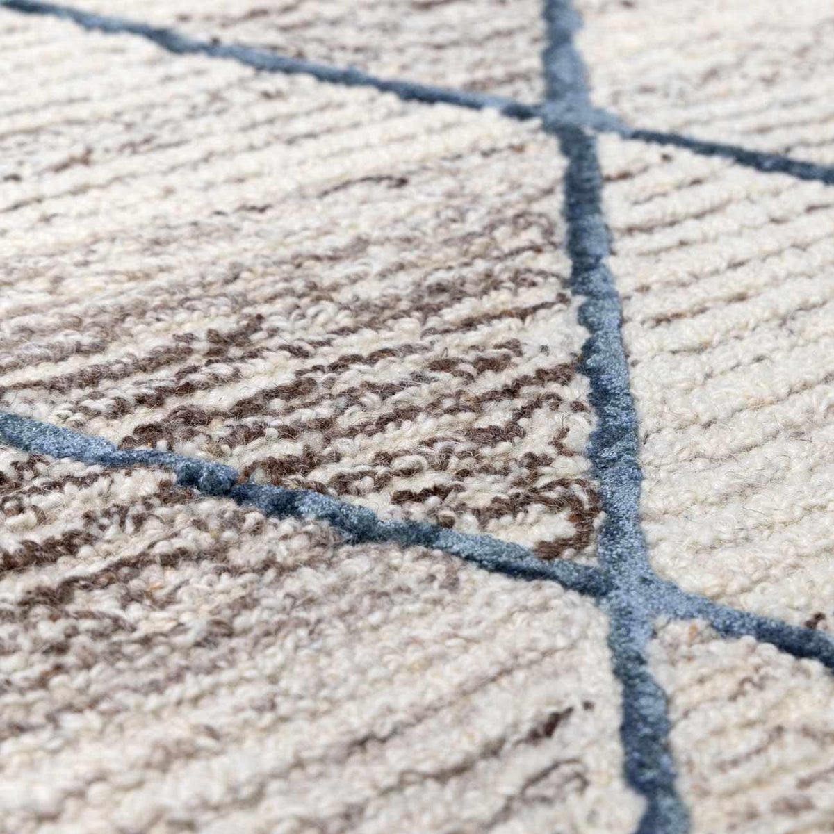 The Helion Rug, photo 11