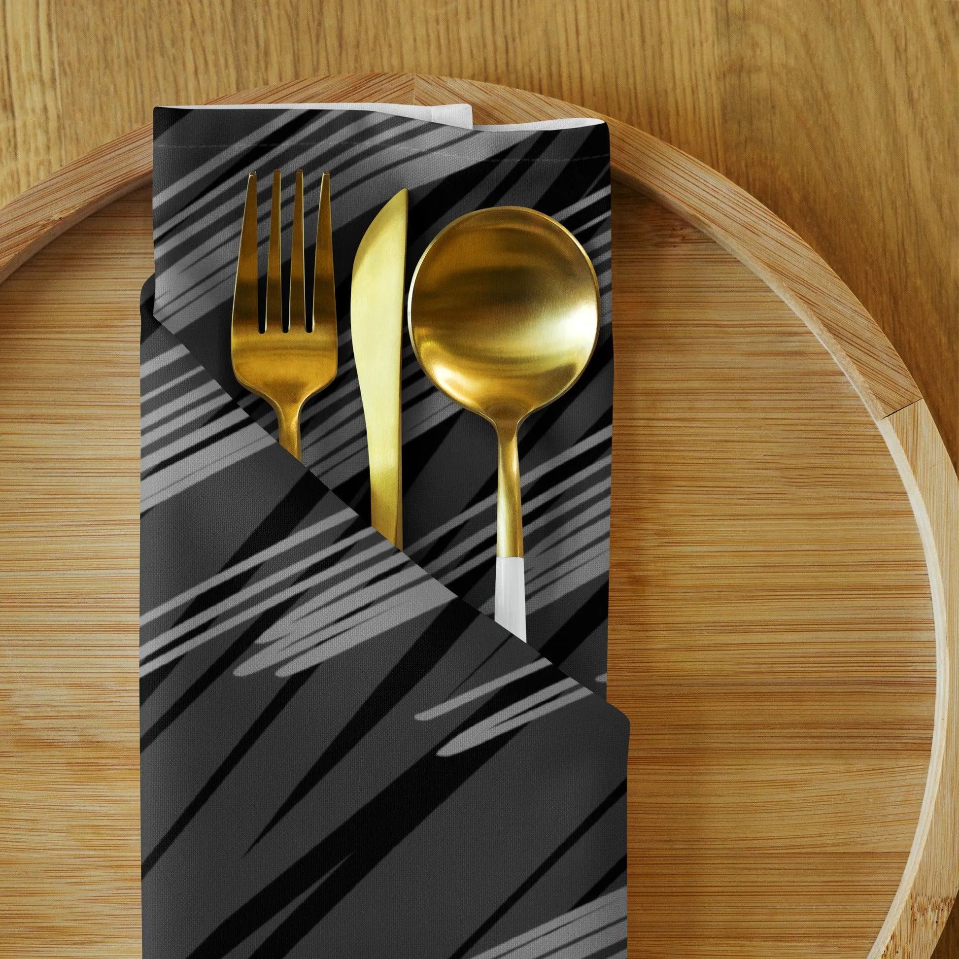 Dual White and Black Cloth Napkin Set