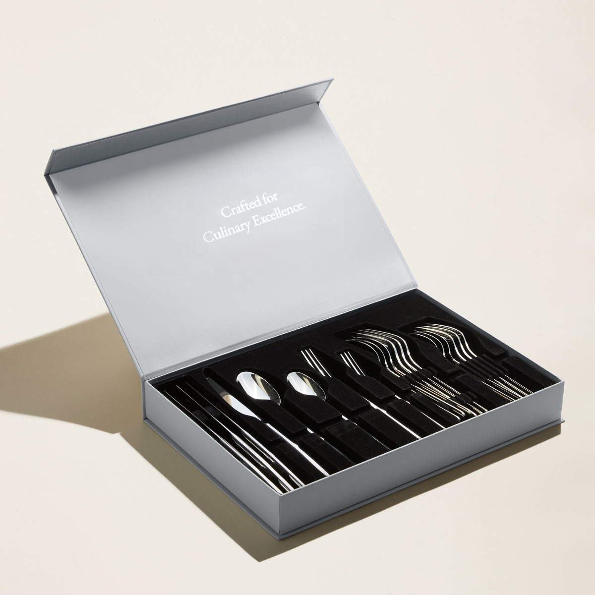 Emilia Mirror 20-Piece Flatware Set, in silver